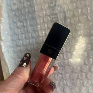 Cle de Peau Radiant Lip Gloss - Shimmering  new